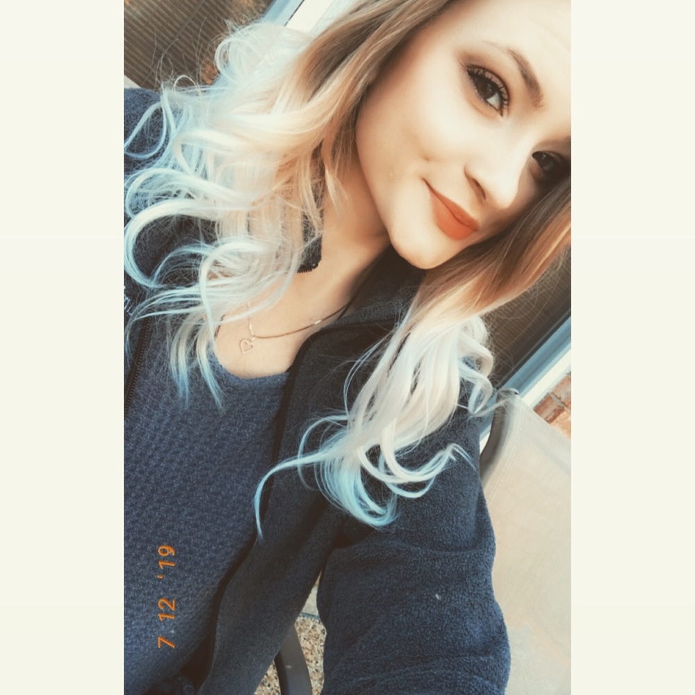 Meet your Posher, Savannah